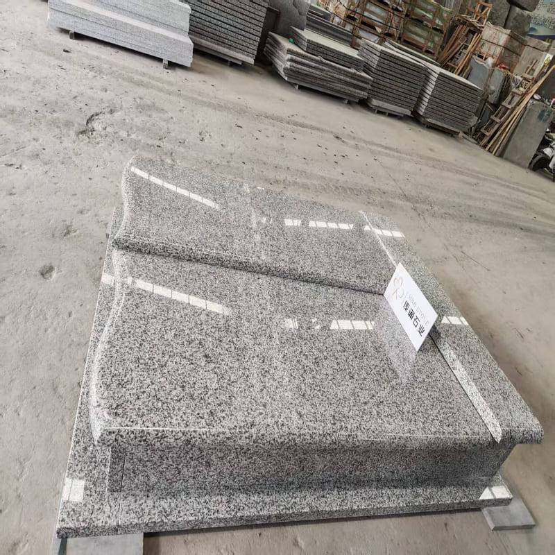 China Jilin White Polished Granite Companion Headstone